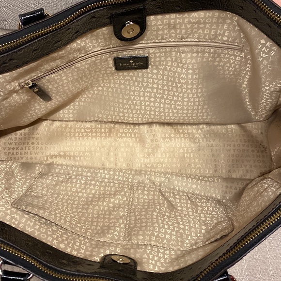 Kate Spade "Alexander Avenue Martine" ostrich embossed shoulder bag - Picture 3 of 8